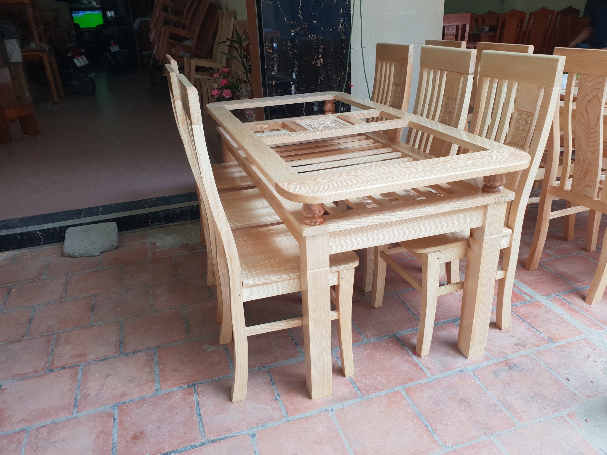 Bộ bàn ăn ghế thọ lệch bàn 2 tầng