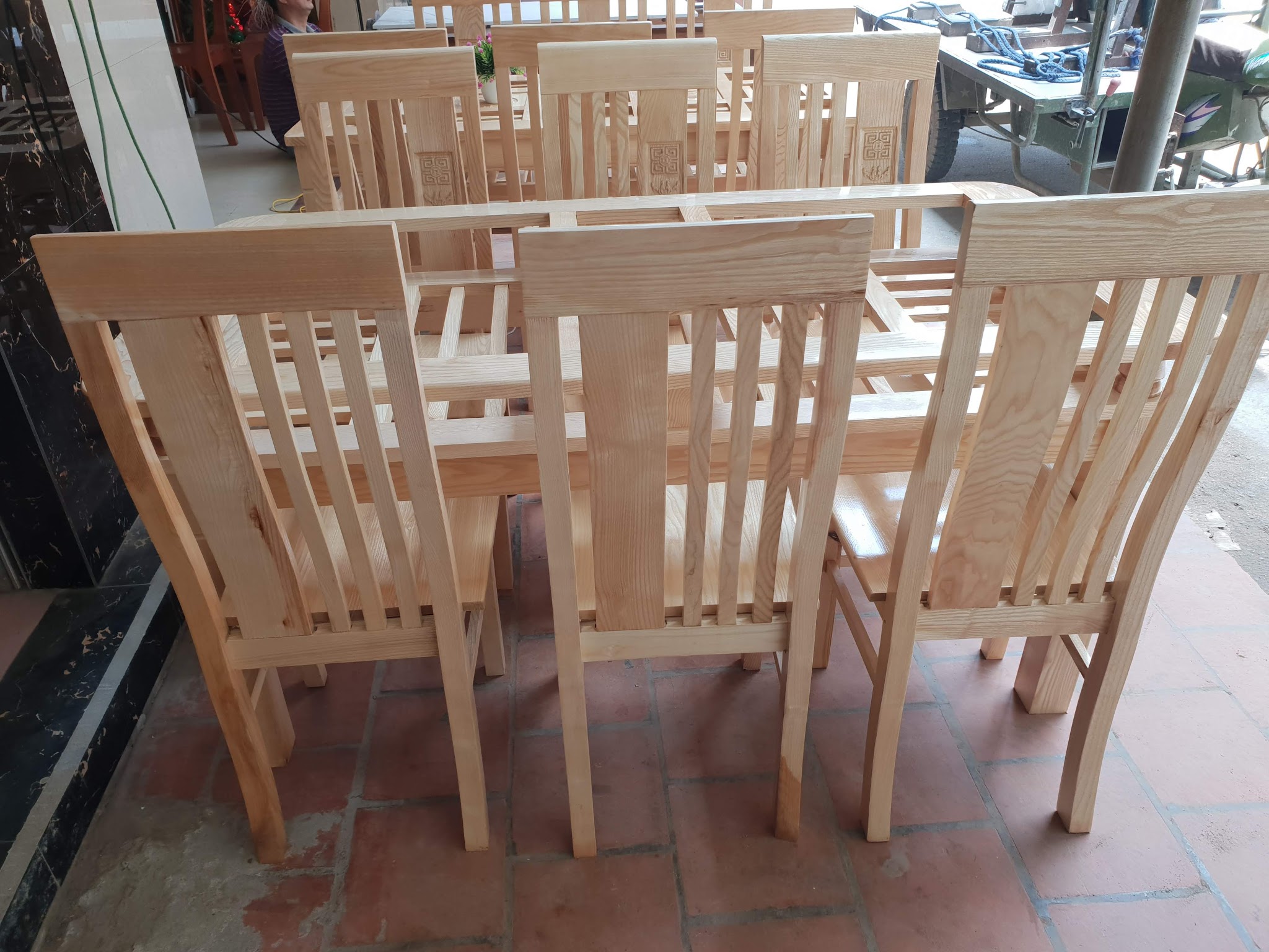 Bộ bàn ăn ghế thọ lệch bàn 2 tầng - Ảnh 2