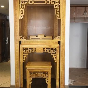 Bàn thờ cặp chân đứng