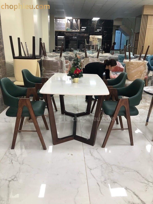 Bộ bàn ăn 4 ghế chân chữ A