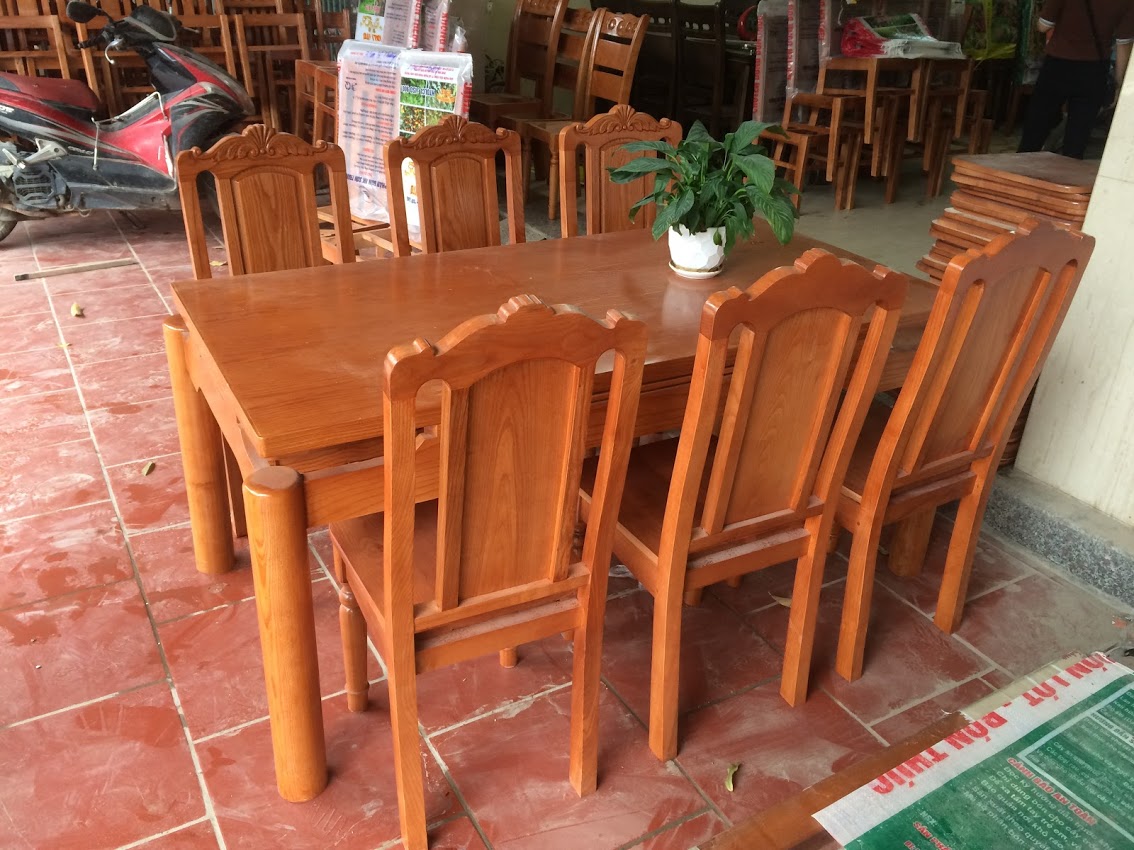 Bộ bàn ăn ghế nữ hoàng bàn chân tiện