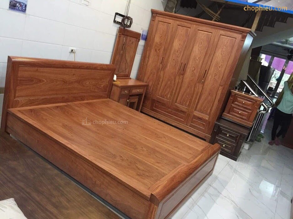 Giường gỗ hương đá quạt - Image 4