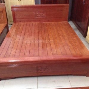 Giường phẳng xoan đào các mẫu đục giữa