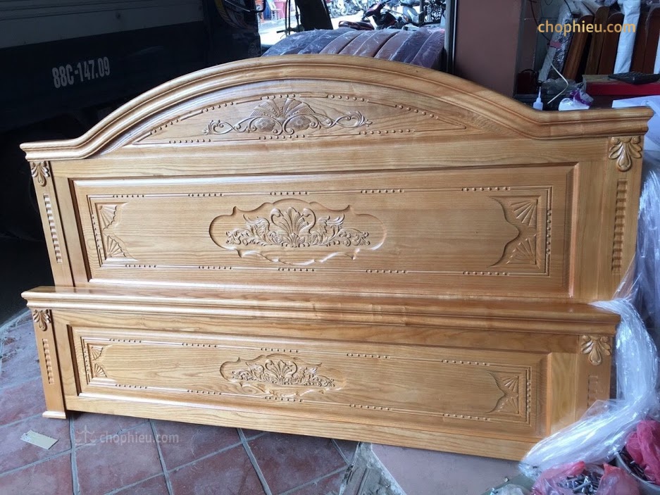 Giường sồi vòm triện hoa