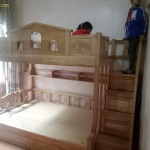 Giường tầng 1 mái có cầu thang