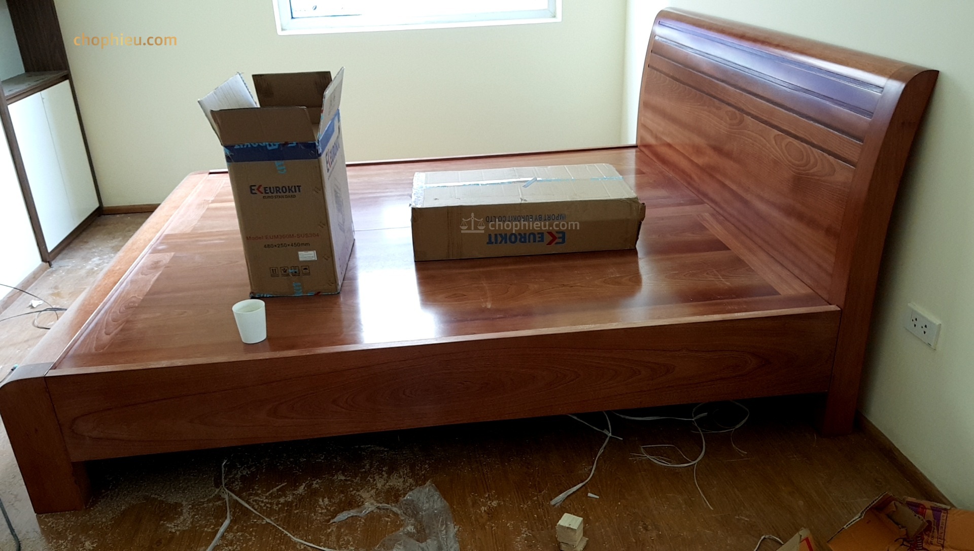 Giường chân cuốn to gỗ xoan đào - Ảnh 2