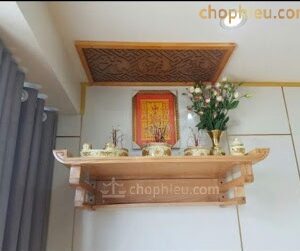 Bàn thờ treo thang