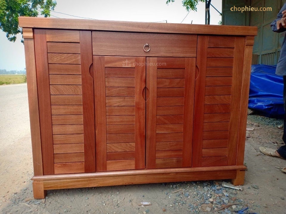 Tủ giày gỗ xoan đào mặt nan